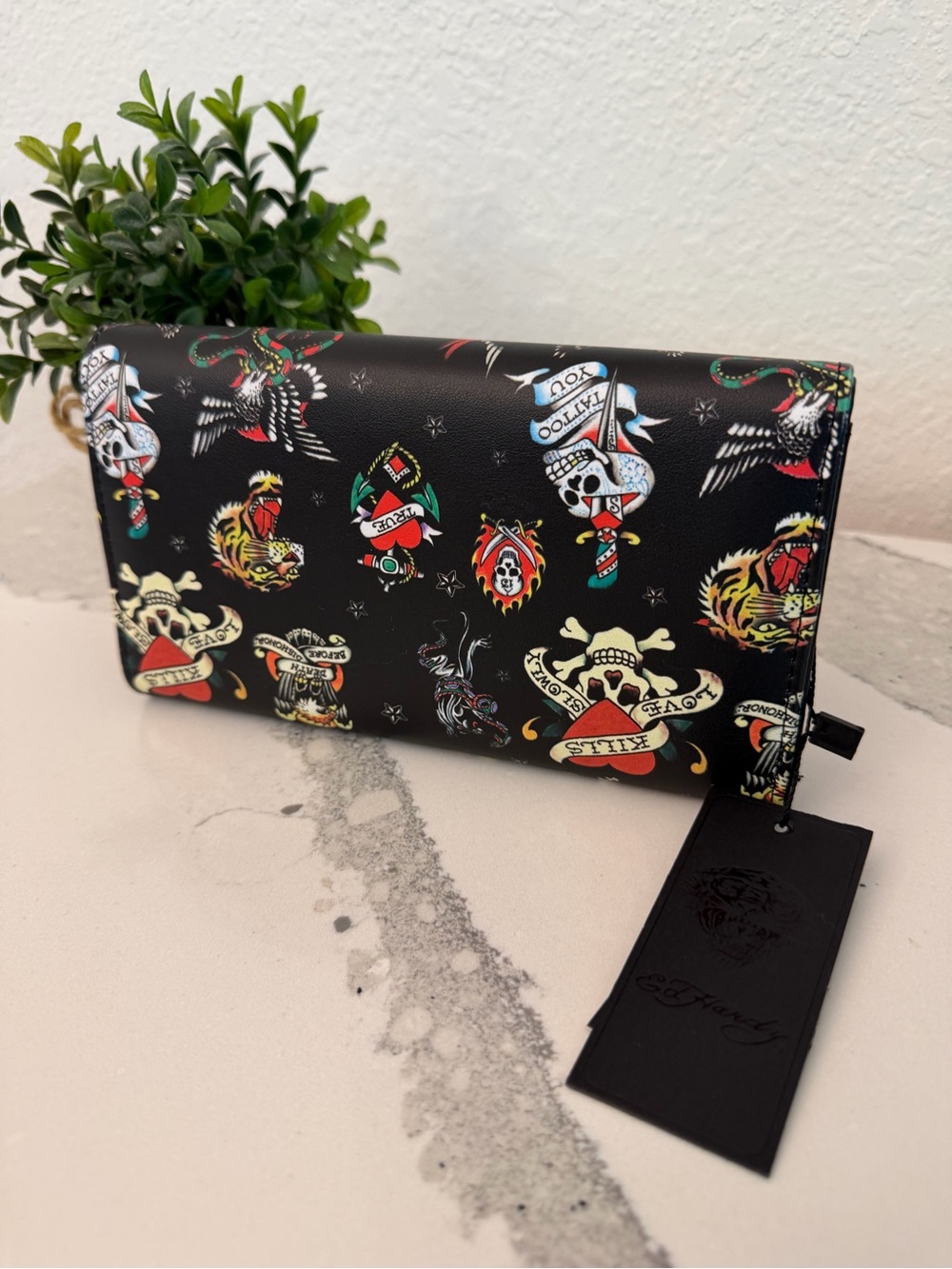 ED HARDY Black Skull Tattoo Women's Wallet NWT - Picture 4 of 5